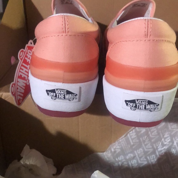 Pink/coral Vans!never worn. Size 7.5 women 6 men. - Picture 3 of 6